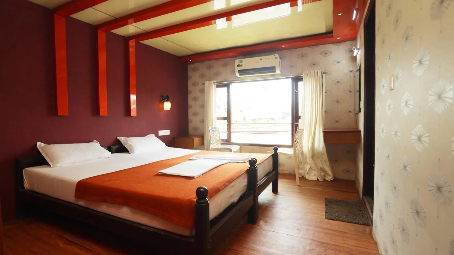 מלון Alappuzha Jct Houseboat ספינת מלון