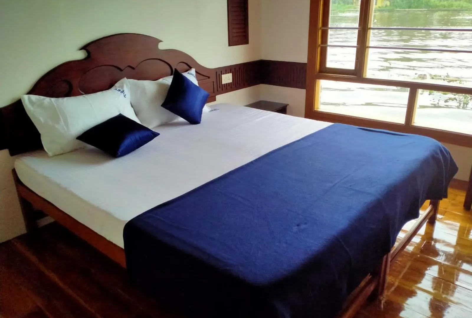 ספינת מלון מלון Alappuzha Jct Houseboat