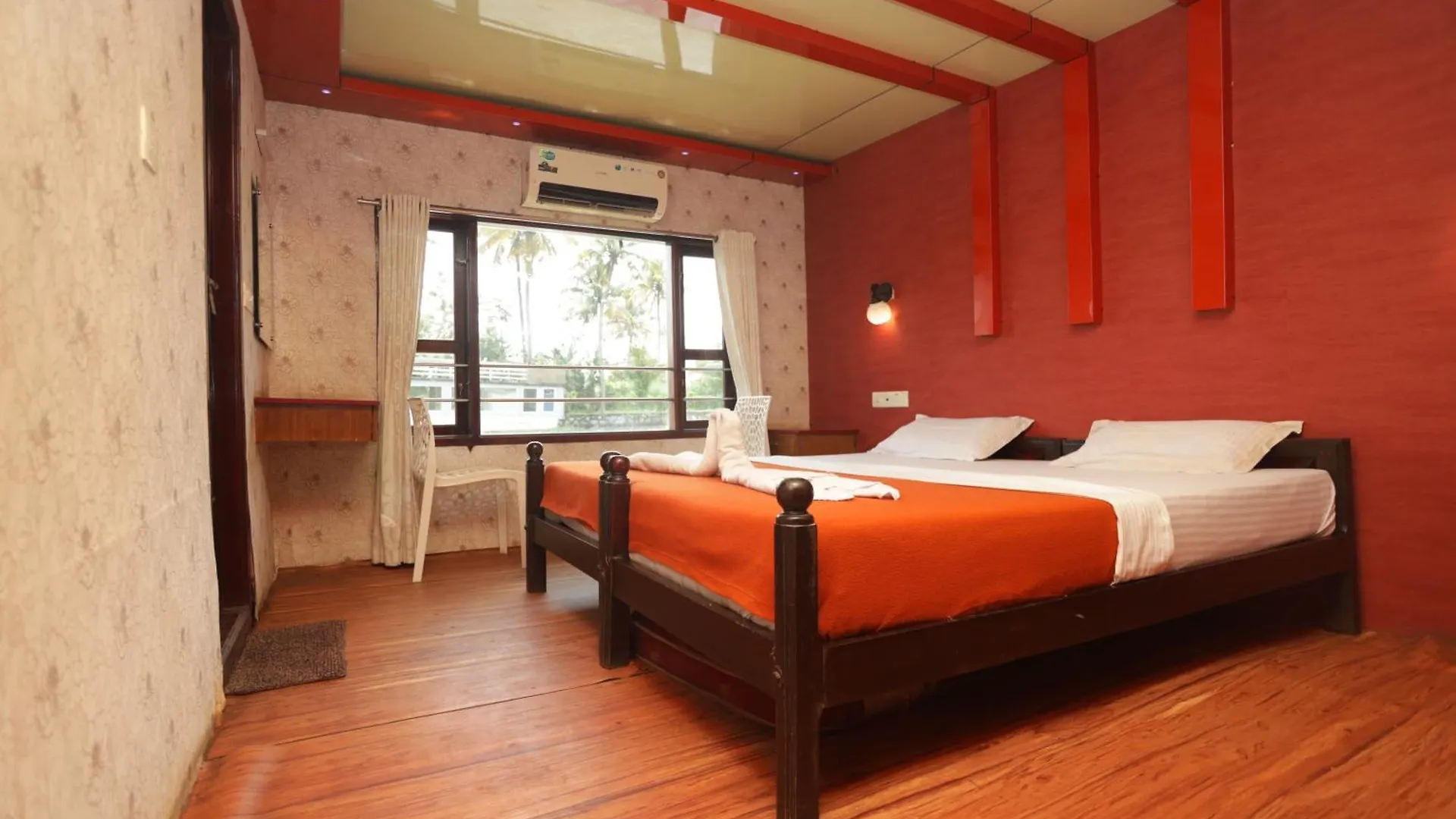 מלון Alappuzha Jct Houseboat ספינת מלון