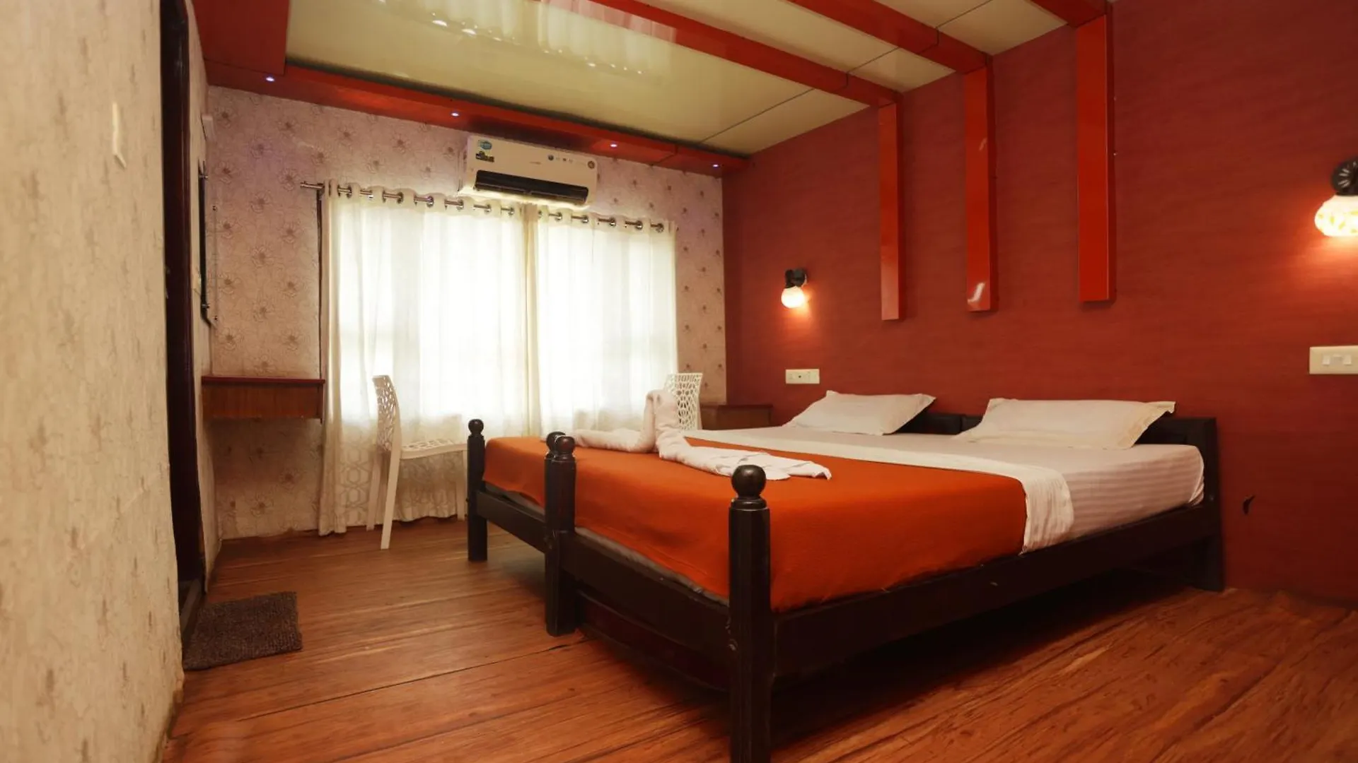 ספינת מלון מלון Alappuzha Jct Houseboat